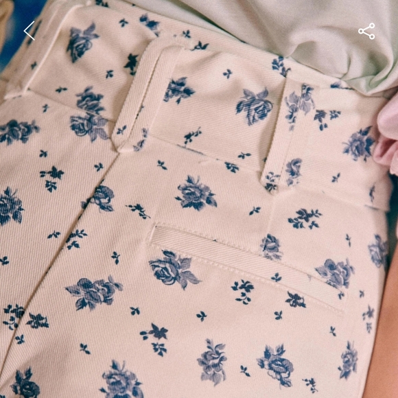 Sezane Deia 100% Organic Cotton High Waisted Floral Short - Picture 4 of 6